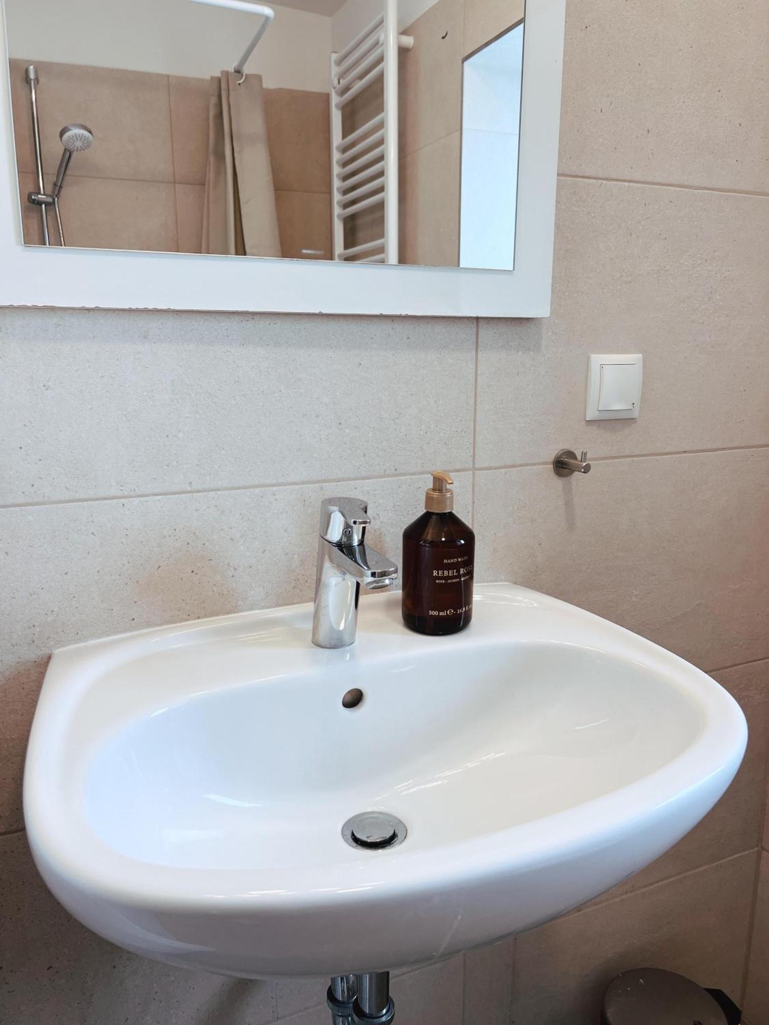 Brunnenmarkt Balcony Apartment Wien Eksteriør billede